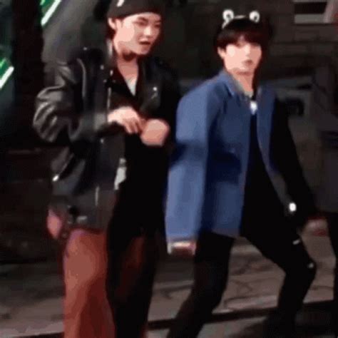 Koobifans Taekook Gif Koobifans Taekook Taekook Dancing Discover My