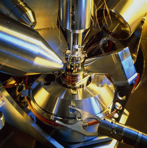 Taylor (creative commons attribution 2.5 generic license). Scanning electron microscope - Stock Image - H512/0047 ...