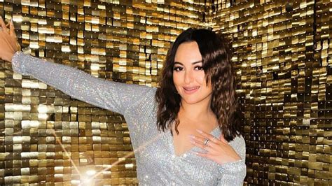 Sonakshi Sinha Im In A More Relaxed And Comfortable Space Right Now Bollywood Hindustan Times
