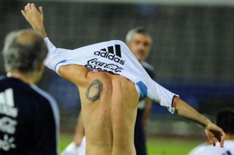 Lionel messi is one of the greatest, if not the greatest, footballer ever! Calcio Tattoo: Lionel Messi | CalcioPro