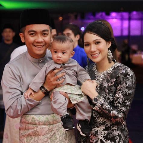 Elvina mohamad, bakal melangsungkan perkahwinan dengan usahawan dan selebriti sukan permotoran, datuk mohd haniff borhan, 31, pada 18 mac ini. Bergaduh bukan semestinya kena bercerai | Harian Metro