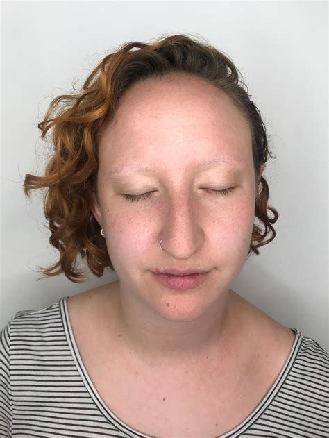 How Microblading Helped With My Trichotillomania Hellogiggles