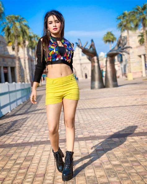 Jannat Zubair Arishfa Khan And Avneet Kaur Ooze Oomph With Their