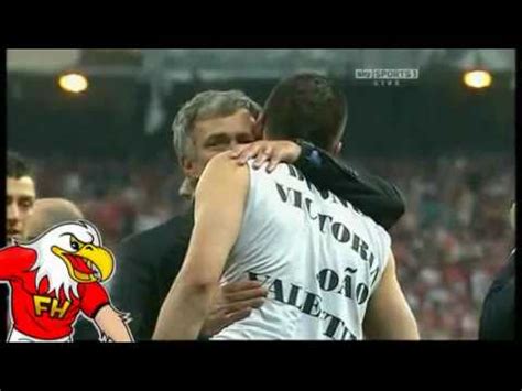 After deciding to leave the club. Bayern Munich 0-2 Inter Milan - Jose Mourinho Crying and ...