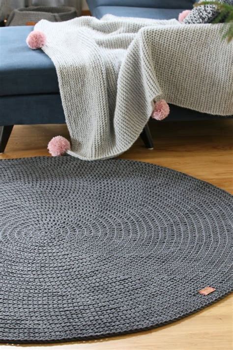 Aufgeweckt und fröhlich ist dieser süße kinderteppic. Kinderzimmer Teppich