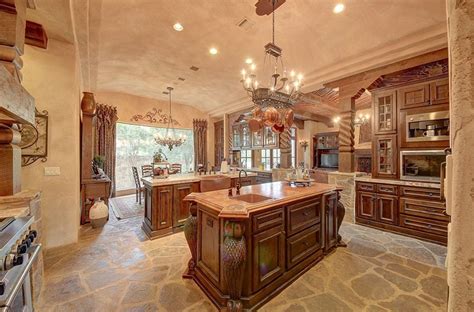 Browse 149 photos of spanish tile floor. 25 Beautiful Spanish Style Kitchens (Design Ideas ...