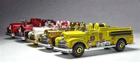 First Look 2013 Matchbox Classic Seagrave Fire Engine In Yellow