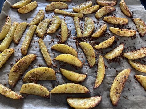 Knusprige Parmesan-Kartoffeln aus dem Backofen