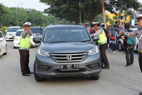 Sebagian negara tidak berhasil membawa pulang medali sama sekali. Pelanggar Ganjil-Genap Baru Bisa Ditilang Jika Ada Pergub