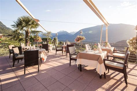 Abendessen Auf Der Sonnen Hotel Lagrein Scena Schenna • Holidaycheck Südtirol Italien