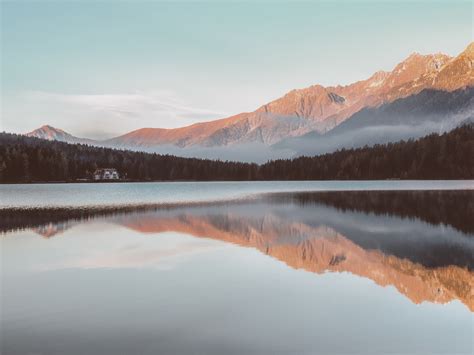 1600x1200 Lakeside Mountain Peak Outdoors Lake Reflection Sunset 4k