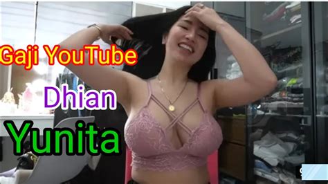 Gaji Youtube Dhian Yunita Terbaru Bisa Keliling Dunia Youtube