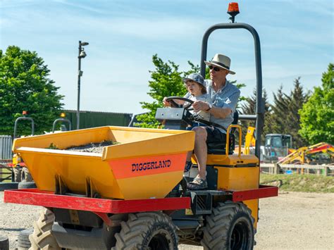 Everything You Need To Know About Dumper Trucks At Diggerland