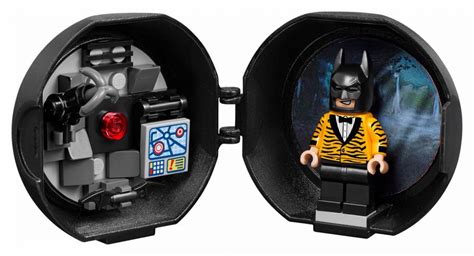 Free shipping on orders over $25 shipped by amazon. LEGO The Batman Movie 5004929 pas cher - Battle Pod (Polybag)