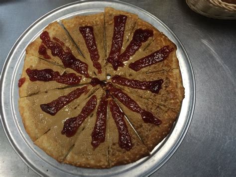 Peanut Butter And Jelly Pizza Pizza