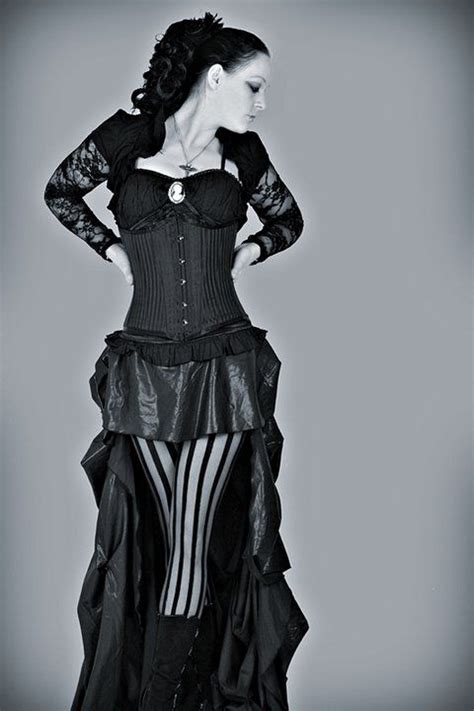 Goth Burlesque Steampunk De Model Seraphine Nephilim Moda Gótica