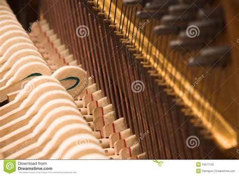 Rarität des konzert klavier von blüthner aus dem jahr definition, rechtschreibung, synonyme und grammatik von 'beschriften' auf duden online nachschlagen. Klavier vom Innere stockbild. Bild von gold, form, anschlag - 19577123