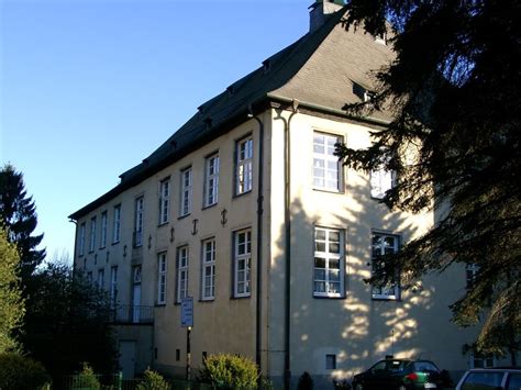 Opening & closing timings, parking options, restaurants nearby or what to see haus hemer ticket price, hours, address and reviews. Fotos Haus Hemer | 58675 Hemer