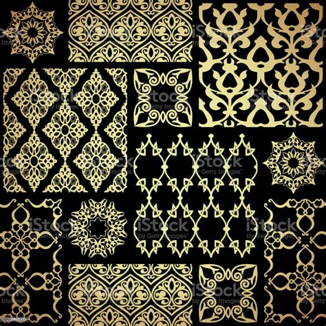 Seamless Patternwith Oriental Motif Black And Gold Patchwork Background
