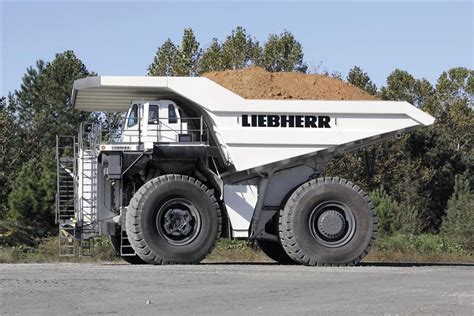 Liebherr Returns To 240 Ton Class With T 264 Mining Truck Story Id