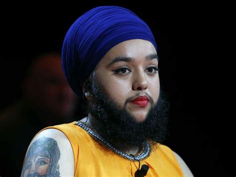 Harnaam Kaur Body Positive Activist With Full Beard Becomes Guiness