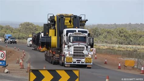 Australian Heavy Haulage Worlds Largest Wheel Loader Guinness