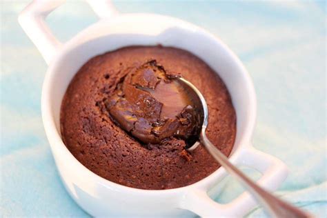 Brownie de Caneca e Microondas - Receita Fácil e Rápida