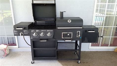 Smoke Hollow 4 In 1 Combo Gas And Charcoal Grill And Smoker