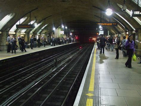 The Tube The Six Oldest Underground Stations Still In Use Londontopia
