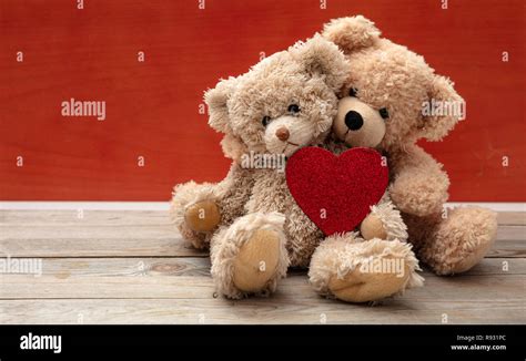 Two Teddy Bears Hugging High Resolution Stock Photography And Images