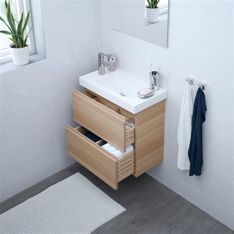 En page du catalogue salle de bains ikea 20: Meuble Sous Lavabo Salle De Bain Ikea : Meuble Salle De Bain Ikea Maroc : Chaque étagère peut ...
