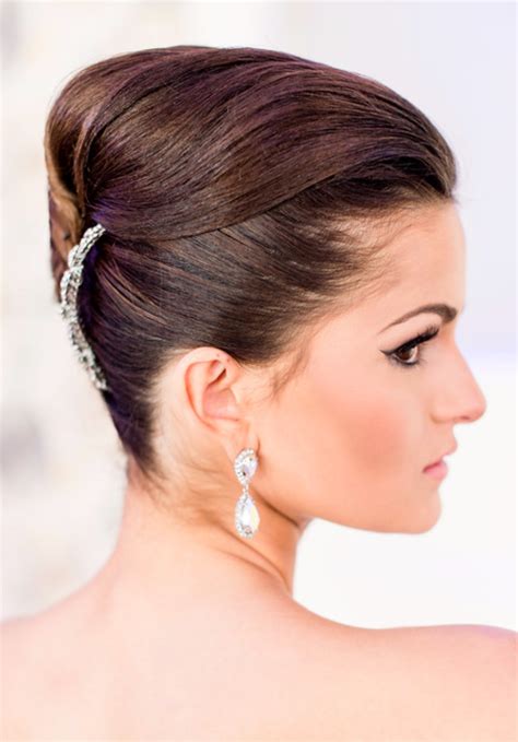 Classic French Twist Hair With A Modern Touch French Twist Hair Easy