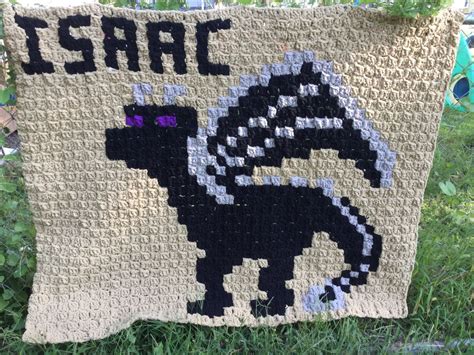 Since the ender dragon flies around, your best bet at damaging it will be firing arrows at it. C2C Ender Dragon from Minecraft | Minecraft crochet ...