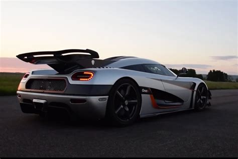 Watch The Koenigsegg One1 Supercar Set A New Speed Record