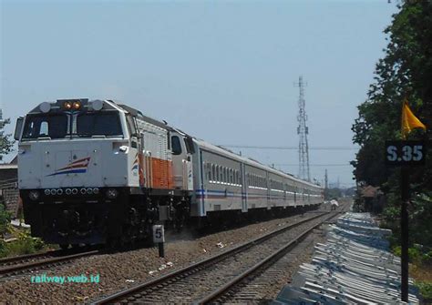 See more of gambar kereta api indonesia on facebook. Tiket Kereta Api Jayabaya Malang Jakarta Desember 2019 ...