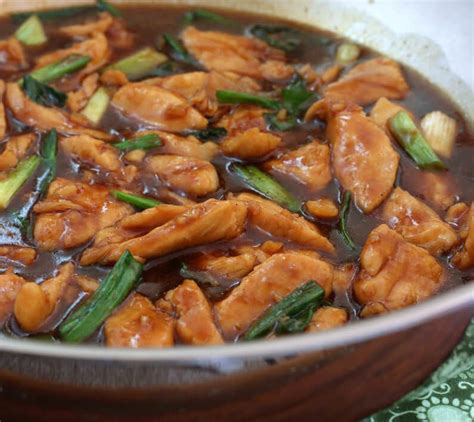 Some recipes incorporate other spices and sauces like oyster sauce, sriracha and pepper. Mongolian Chicken | Recipe | Mongolian chicken, Recipes ...