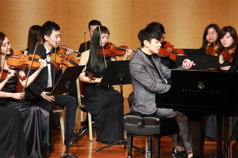Jun 11, 2021 · 陳美鳳超大豪宅曝光 床上這幕意外成焦點 今日熱門娛樂影音 林俊傑被問打疫苗真實情緒曝光 解釋沒離開台灣原因 國產疫苗. 林俊傑一掏出來 黃子佼就想親上去 - 自由娛樂