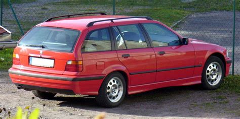 File:BMW E36 Touring Heck.JPG - Wikipedia