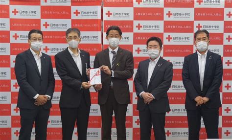 生命保険協会静岡県協会様から医療支援をはじめとする赤十字活動へご寄付をいただきました｜静岡県支部の最新トピックス｜日本赤十字社 静岡県支部