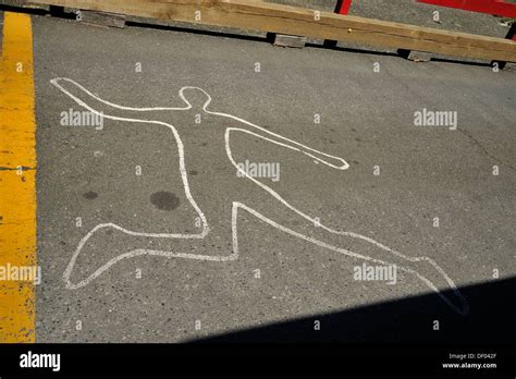 Chalk Outline Body Hi Res Stock Photography And Images Alamy