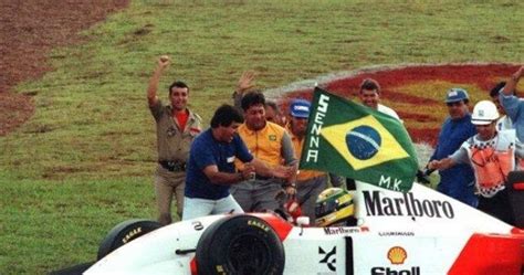 Ayrton Senna S 10 Greatest Moments The Gentleman S Journal The Latest In Style And Grooming