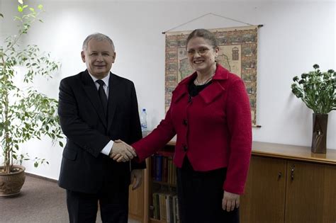 Krystyna pawłowicz pojawiła się w leczniczym hotelu podczas pandemii koronawirusa. Profesor Krystyna Pawłowicz dla eOstrołęka.pl: „W państwie PiS nie czuję się obco, jestem u siebie"