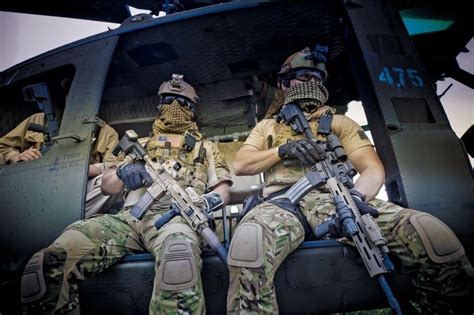 The Epic Uniforms Of Special Forces From Around The World Us Army
