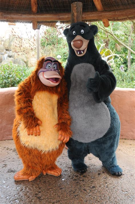Meeting Baloo And King Louie Adventureland Disneyland Par Flickr