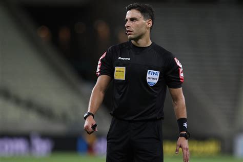 Mesmo tendo sido o artilheiro do tricolor na libertadores, com oito gols. Árbitro centro de polêmicas comandará o VAR do próximo ...