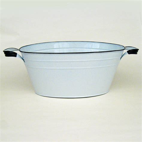 I have received several viewer tips on how to bring back a shine to that old enamel bathtub, particularly after harsh cleaning agents have cut into the porcelain finish, so i thought i would try out a few.auto polish didn't really do much. White Enamel Vintage-Style Oval Beverage Tub - 12.5"x19"x8 ...