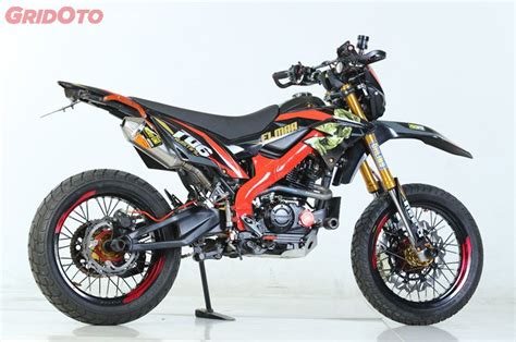 Motor custom scorpio modif scrambler tracker. Kawasaki D-Tracker 150 Dibikin Kekar Seperti Hulk, Kaki ...