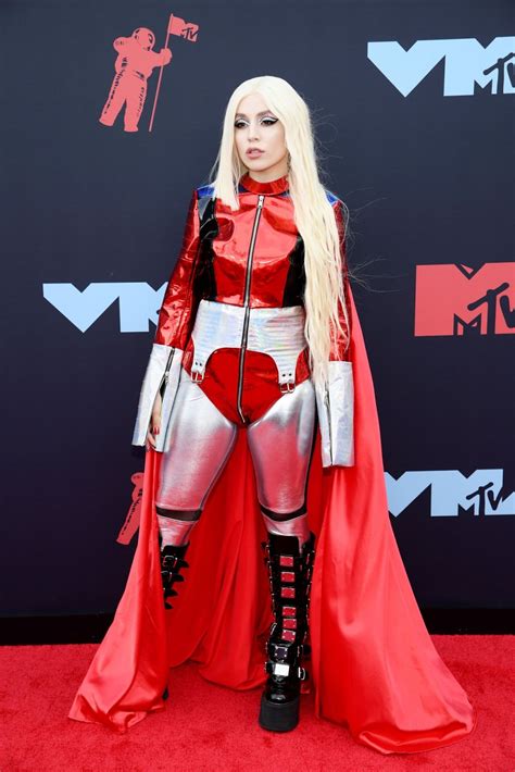 Ava Max Turns Superhero For The 2019 Mtv Vmas