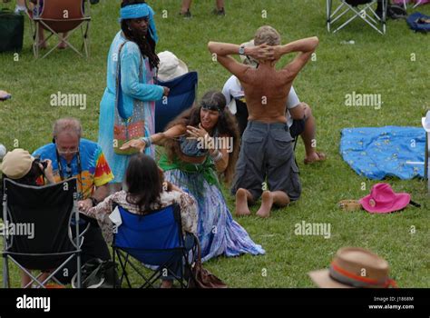 Music Festival Hippie Des Ann Es Les Hippies Photo Stock Alamy