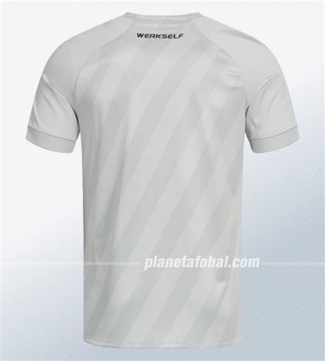 This page displays a detailed overview of the club's current squad. Tercera camiseta Jako del Bayer 04 Leverkusen 2019/20